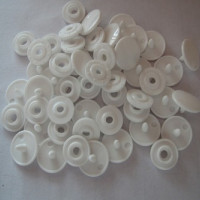 Кнопка пластик в Красноярске