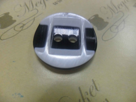 Пуговицы полиэстер 2 прокола 23мм в Красноярске