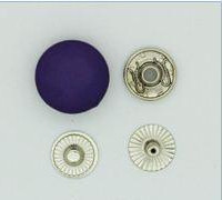 Кнопка с пластиковой шляпкой в Красноярске